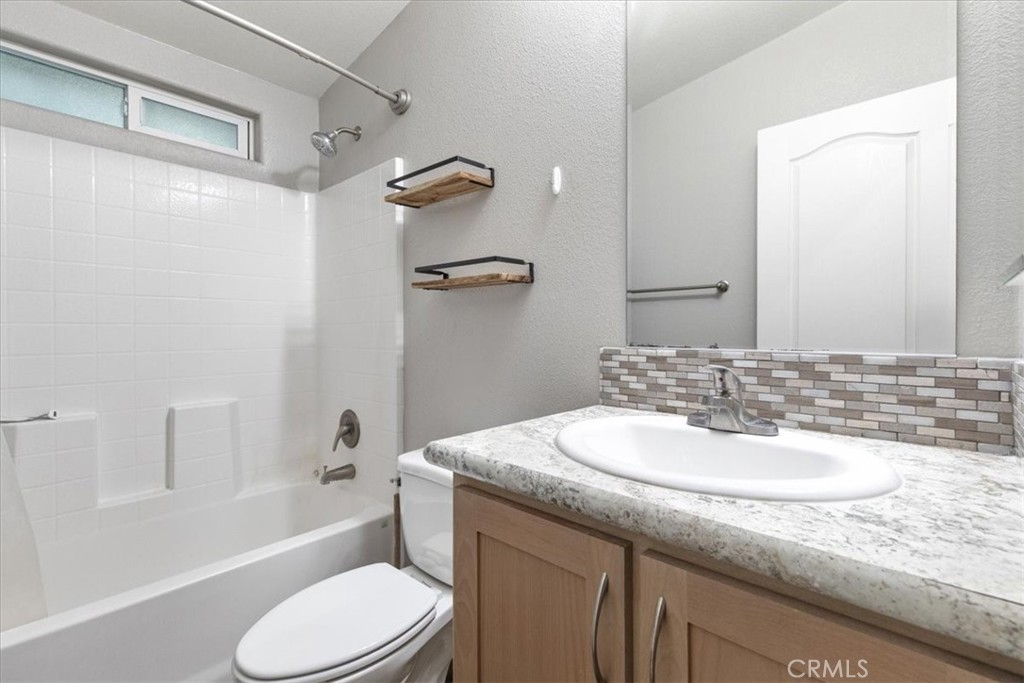 29021 Bouquet Canyon 323