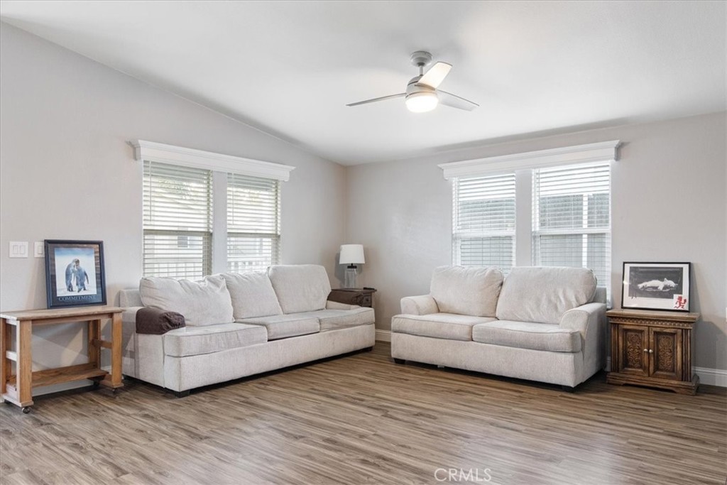 29021 Bouquet Canyon 323