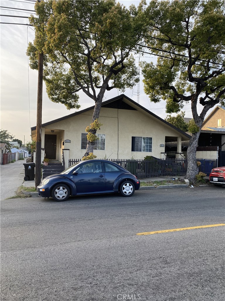 215 N Evergreen