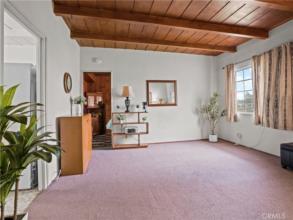 1640 Cinco Robles