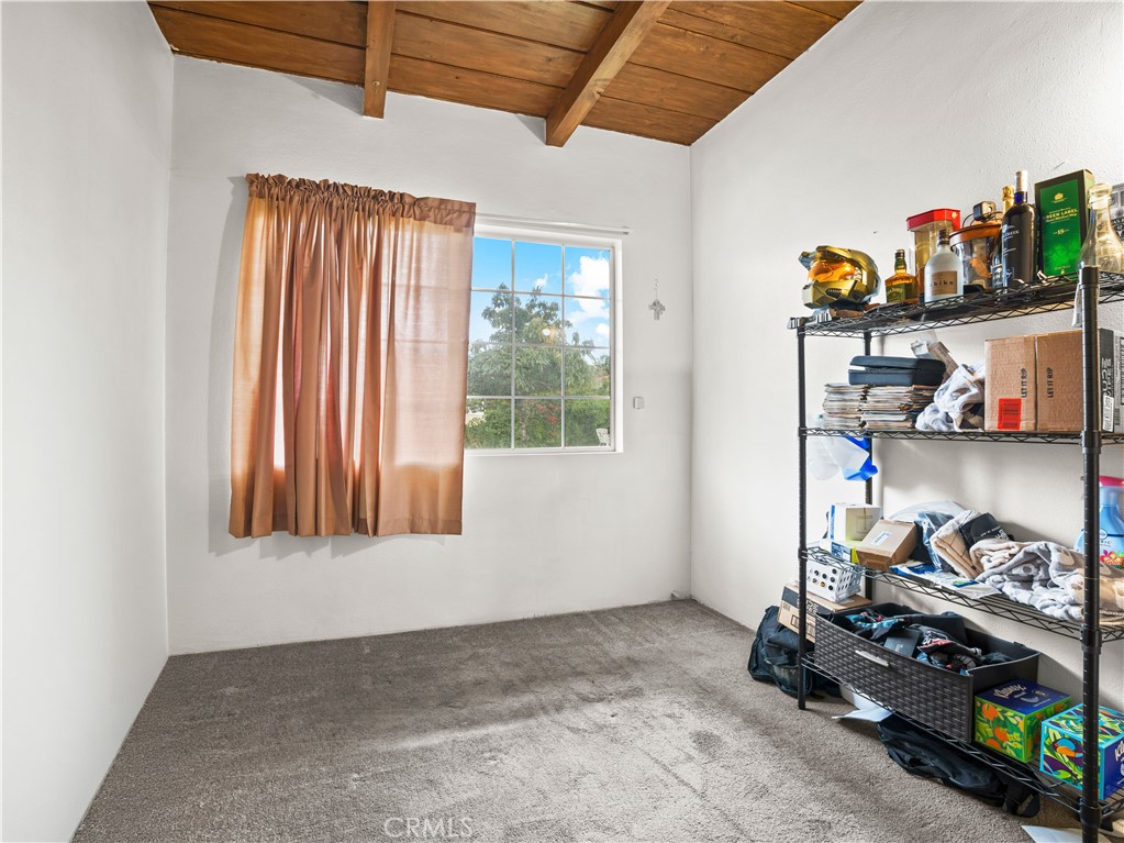 1640 Cinco Robles