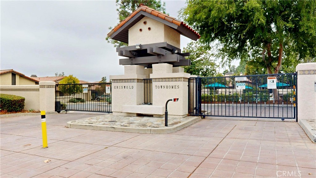 1421 Rust Court