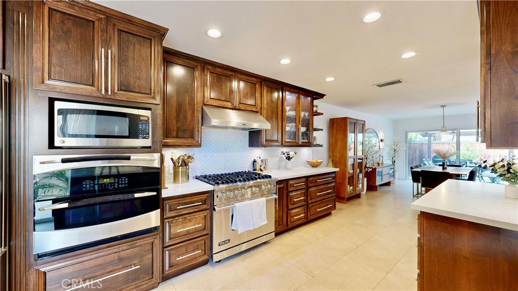 1421 Rust Court