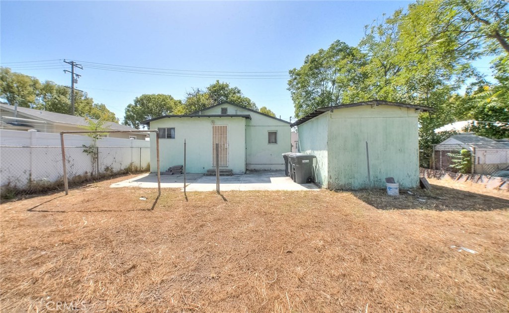 421 N Cypress