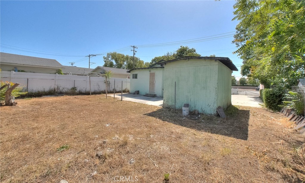 421 N Cypress