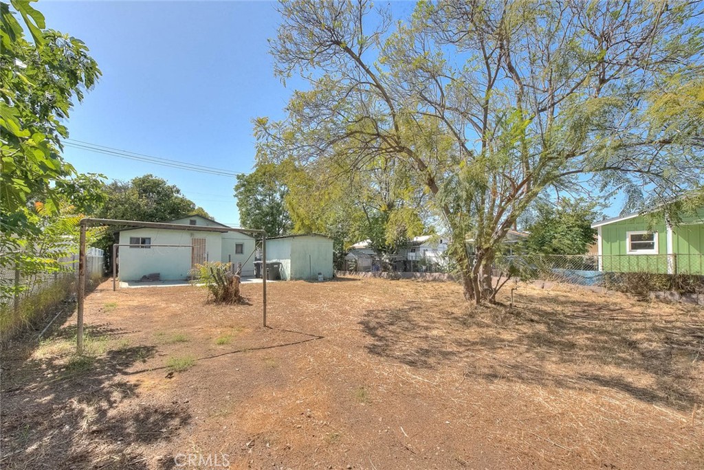 421 N Cypress