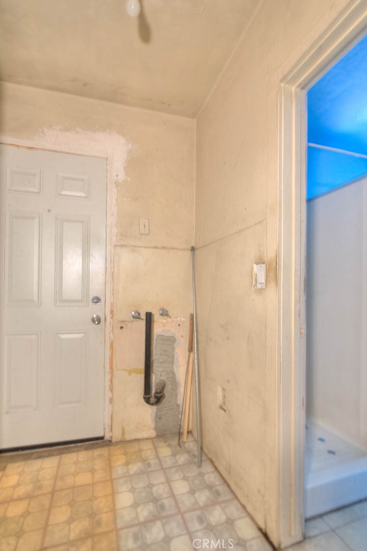 421 N Cypress