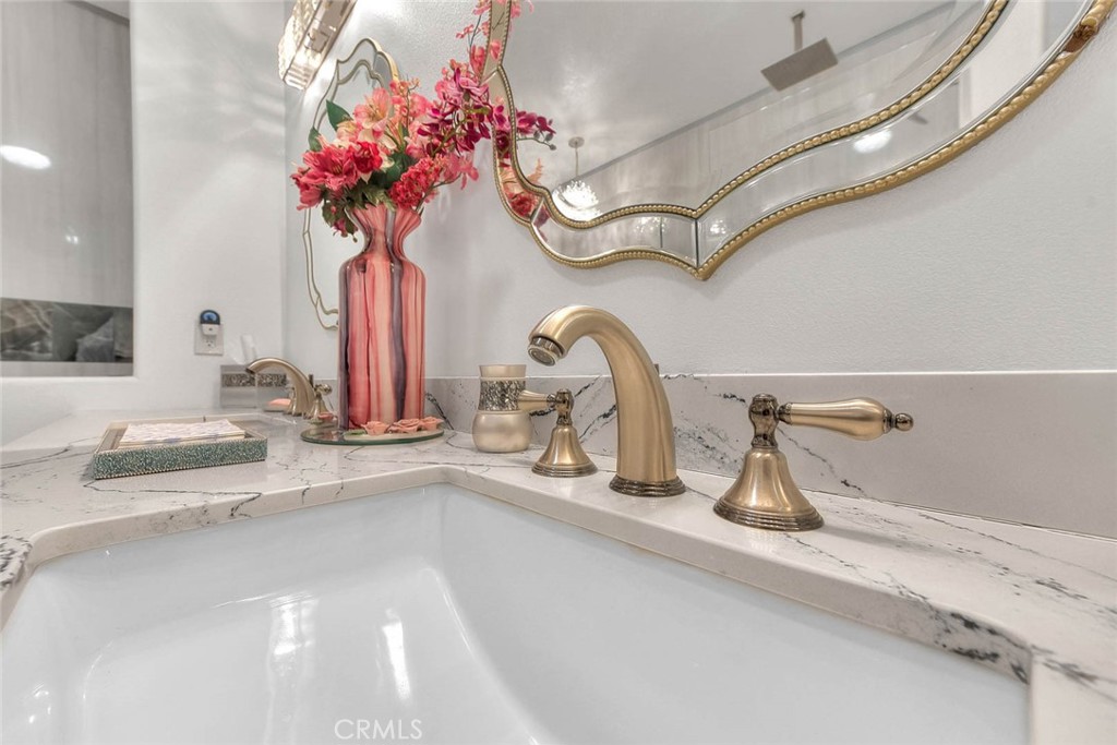 1365 N Upland Hills North N