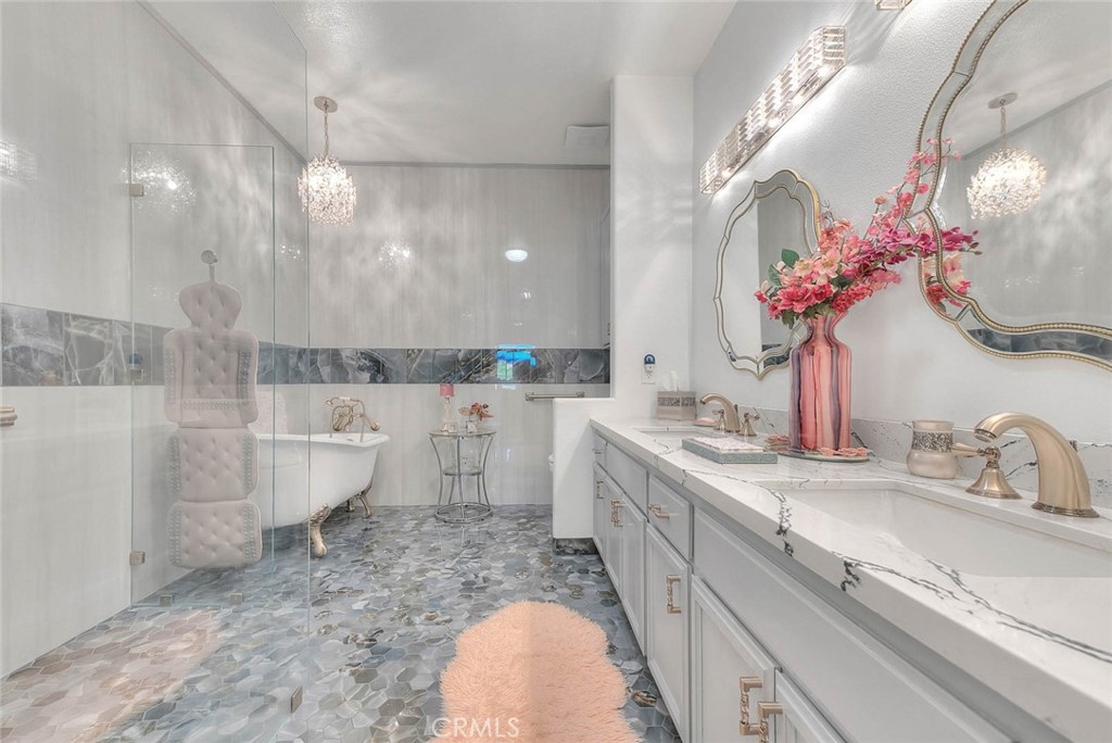 1365 N Upland Hills North N