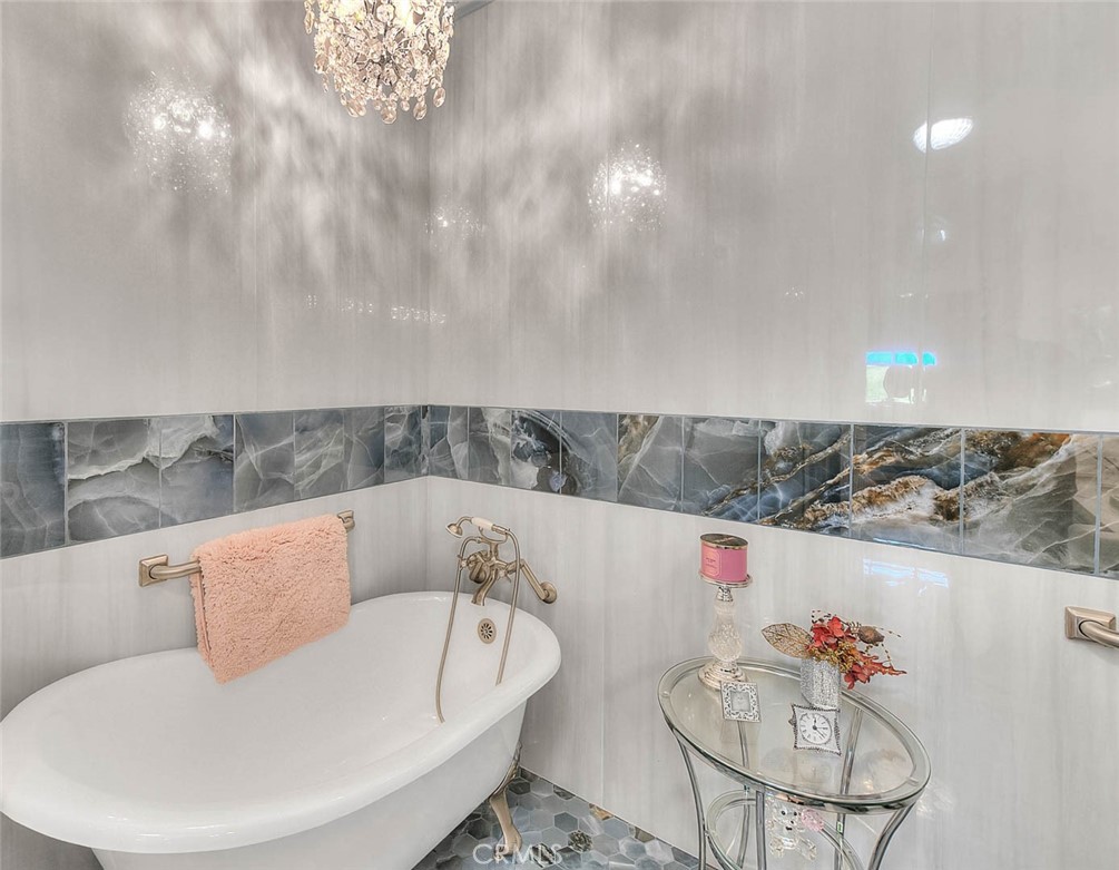 1365 N Upland Hills North N