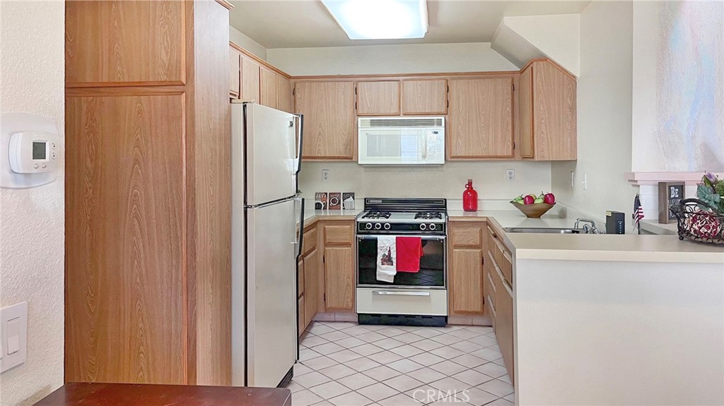 978 W Arrow Highway F