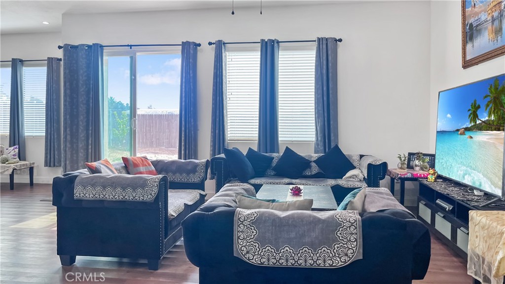 756 S 8th