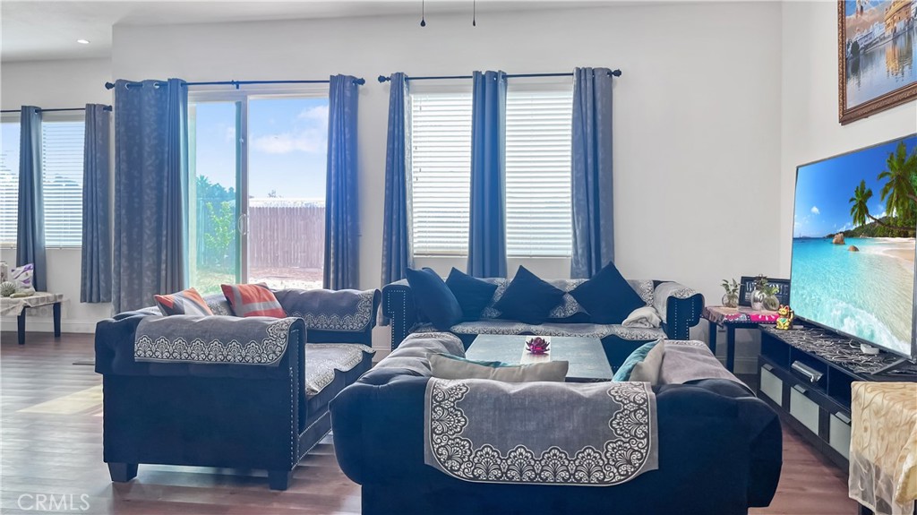 756 S 8th