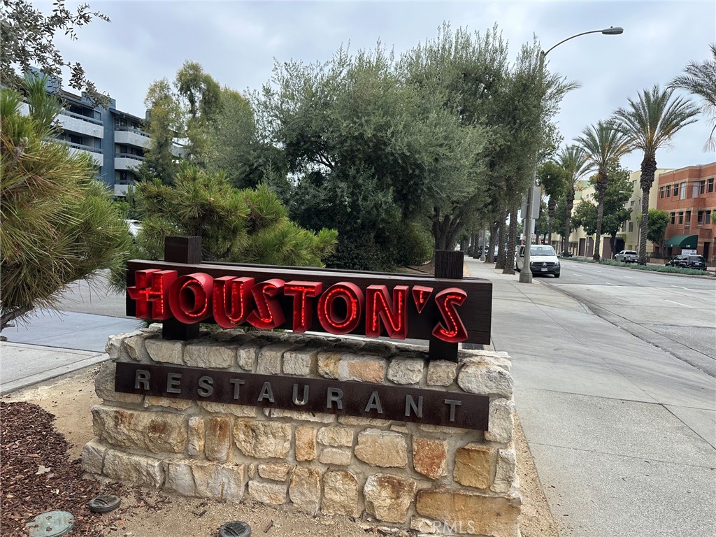 238 S Arroyo 213
