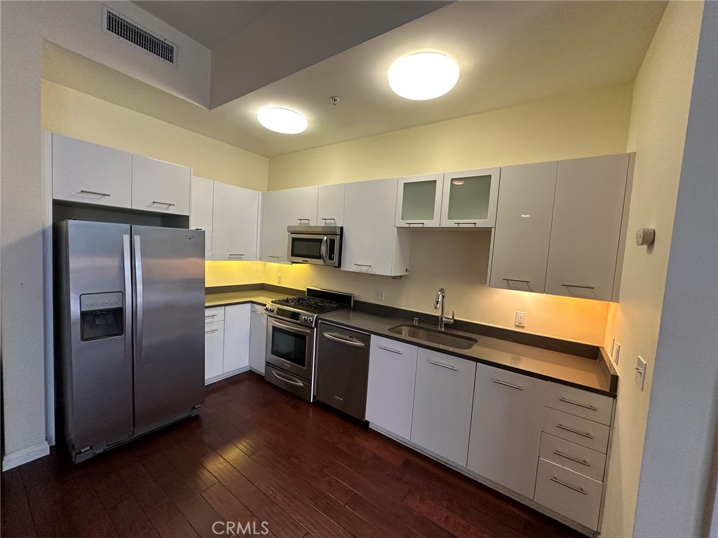 238 S Arroyo 213