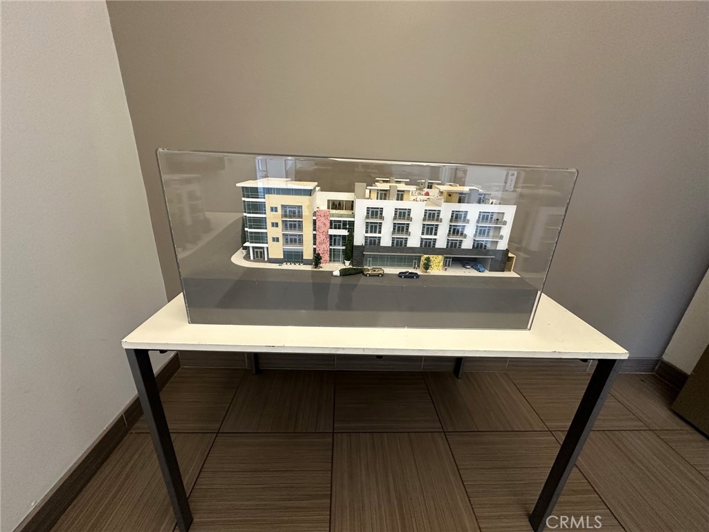 238 S Arroyo 213