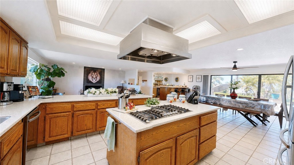 17850 Vista Del Lago