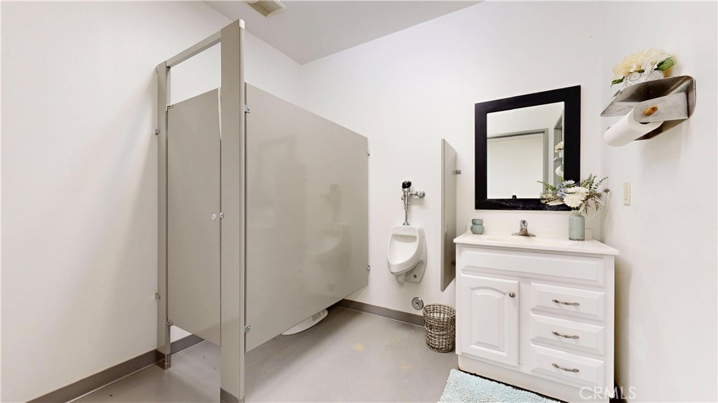 17850 Vista Del Lago