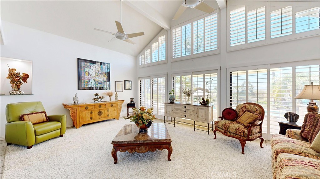 17850 Vista Del Lago