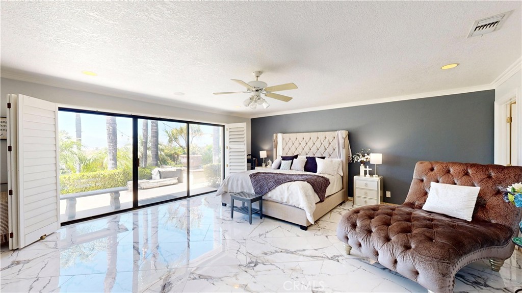 17850 Vista Del Lago