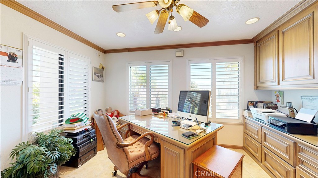 17850 Vista Del Lago
