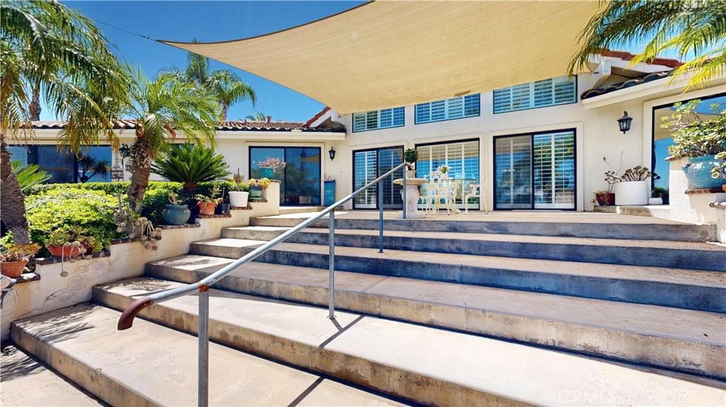 17850 Vista Del Lago