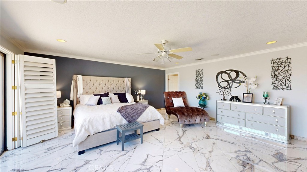 17850 Vista Del Lago