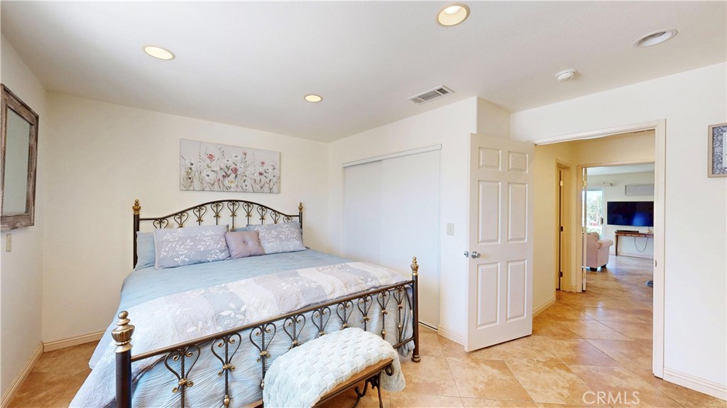 17850 Vista Del Lago