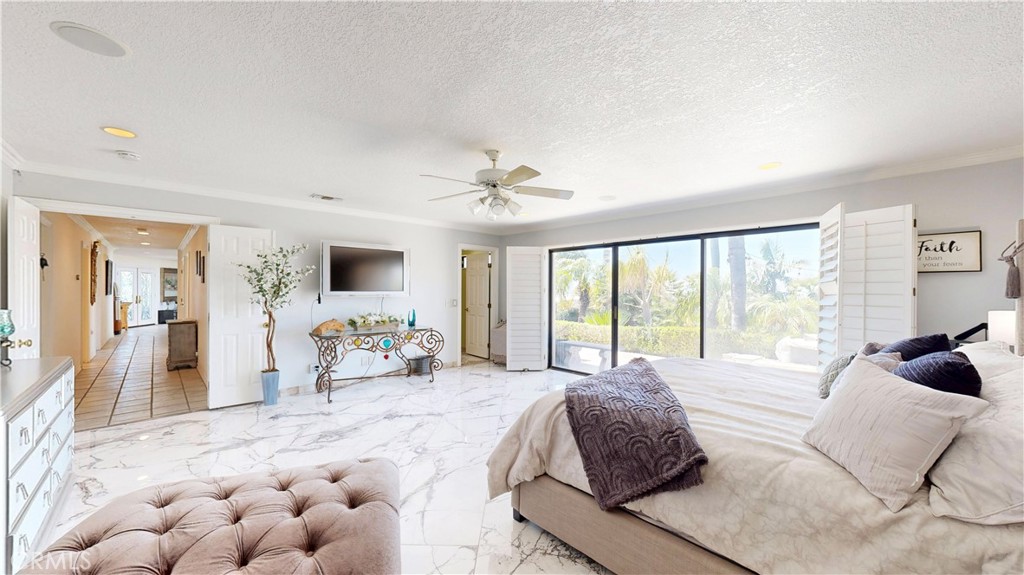 17850 Vista Del Lago