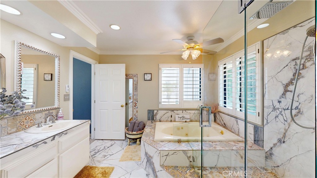 17850 Vista Del Lago