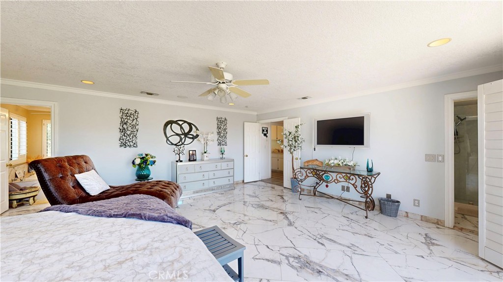 17850 Vista Del Lago