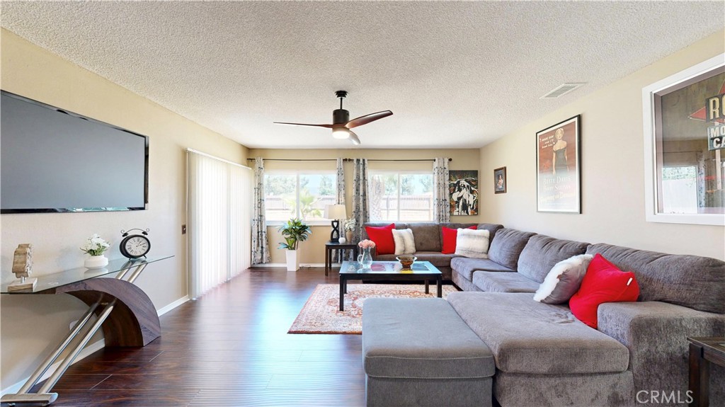 4973 Cambridge