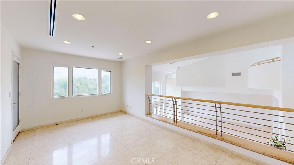 742 Greenridge