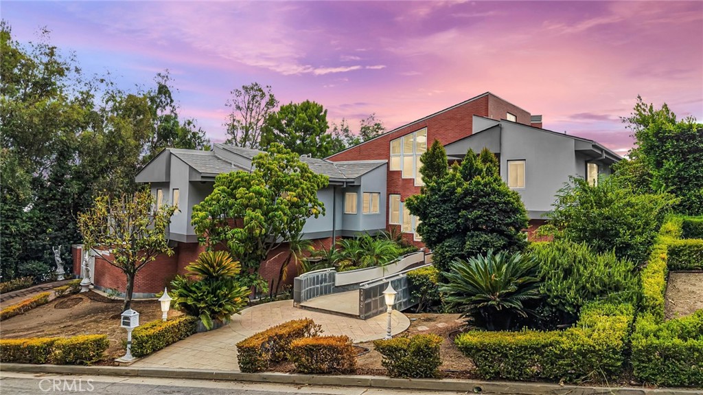 742 Greenridge