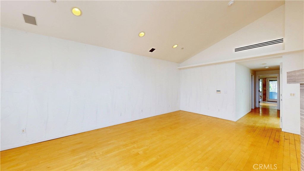 742 Greenridge