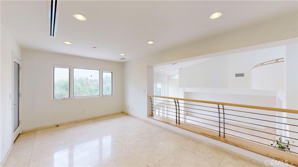 742 Greenridge