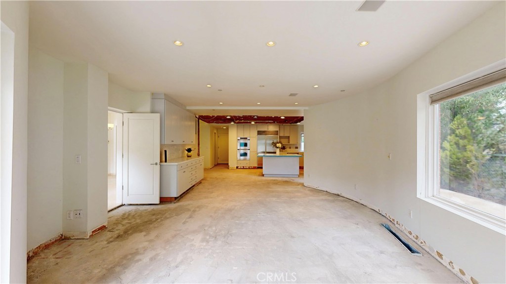 742 Greenridge