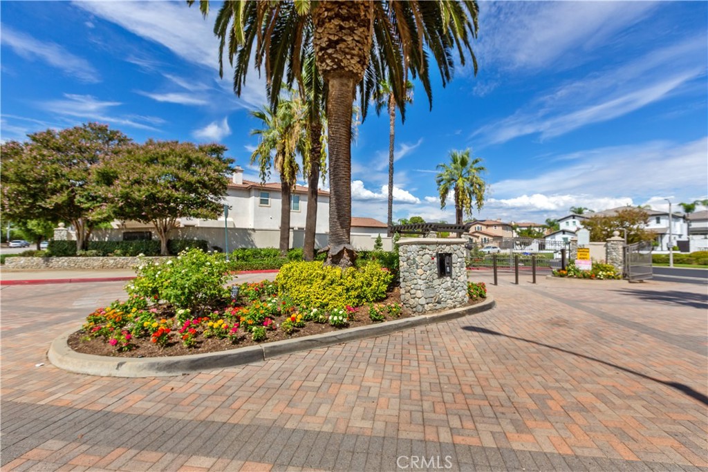 13395 Windy Grove
