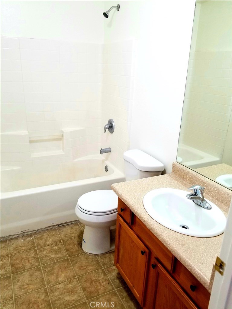 73556 Sunnyslope Drive