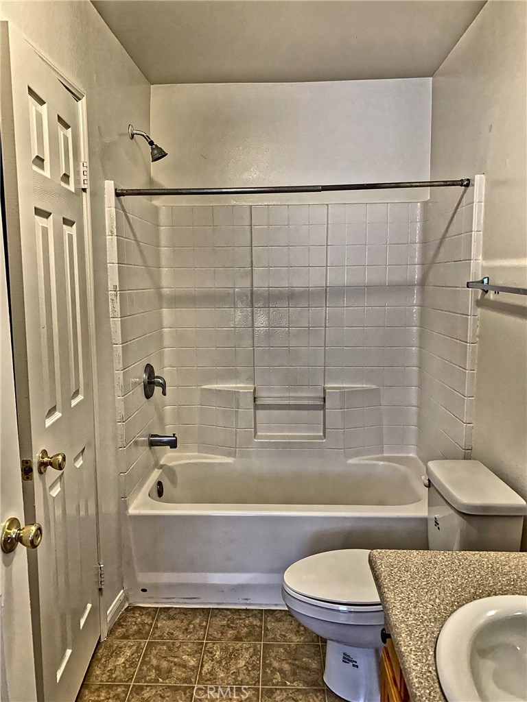 73556 Sunnyslope Drive