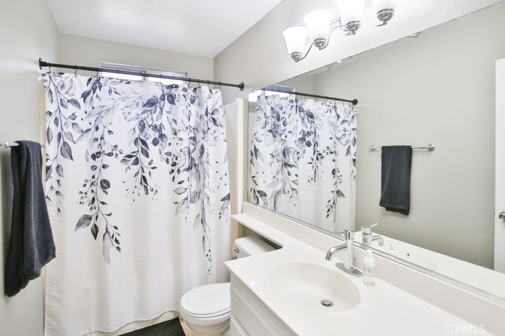 1385 Orange Grove Avenue