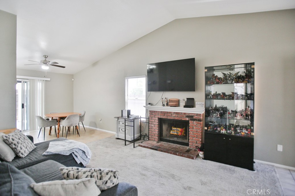 1385 Orange Grove Avenue