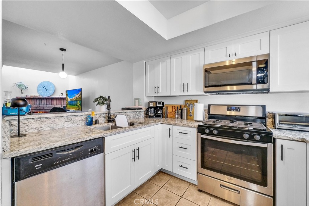 1020 S Mountain Avenue