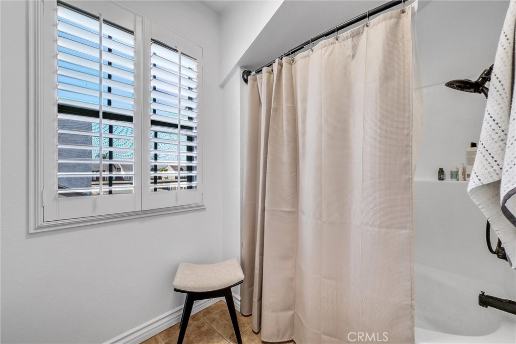 1020 S Mountain Avenue