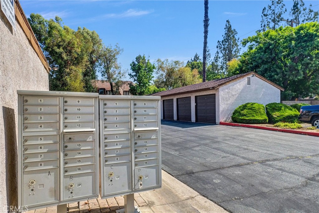 1020 S Mountain Avenue