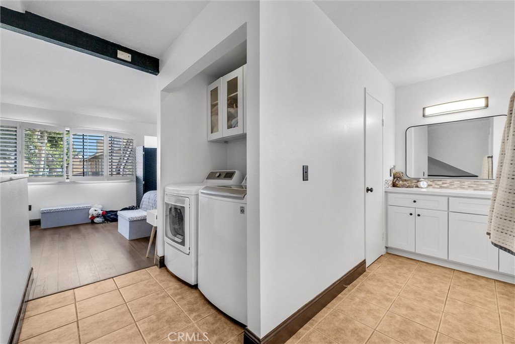 1020 S Mountain Avenue