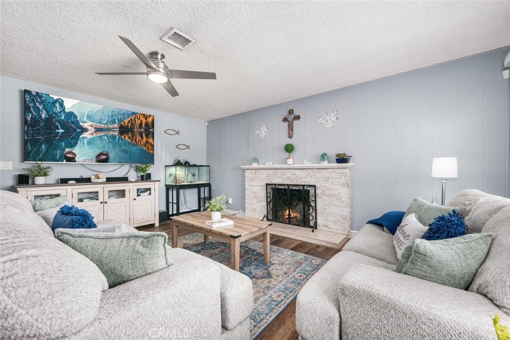 11139 Montlake Drive