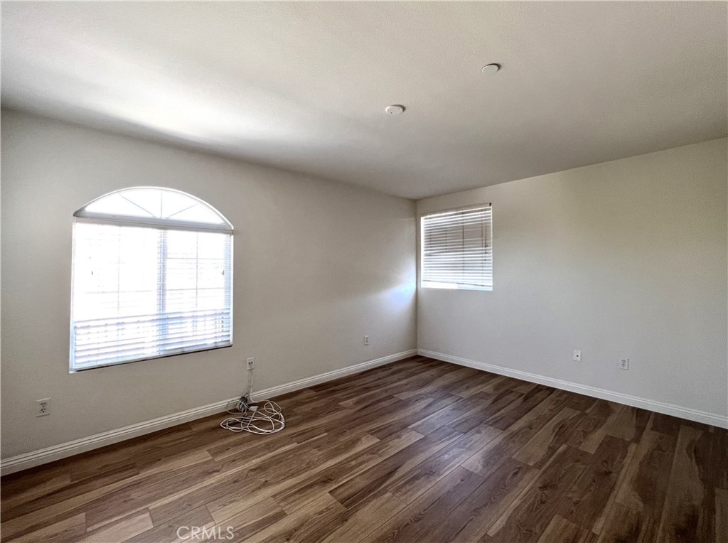 16558 Paine Street 7