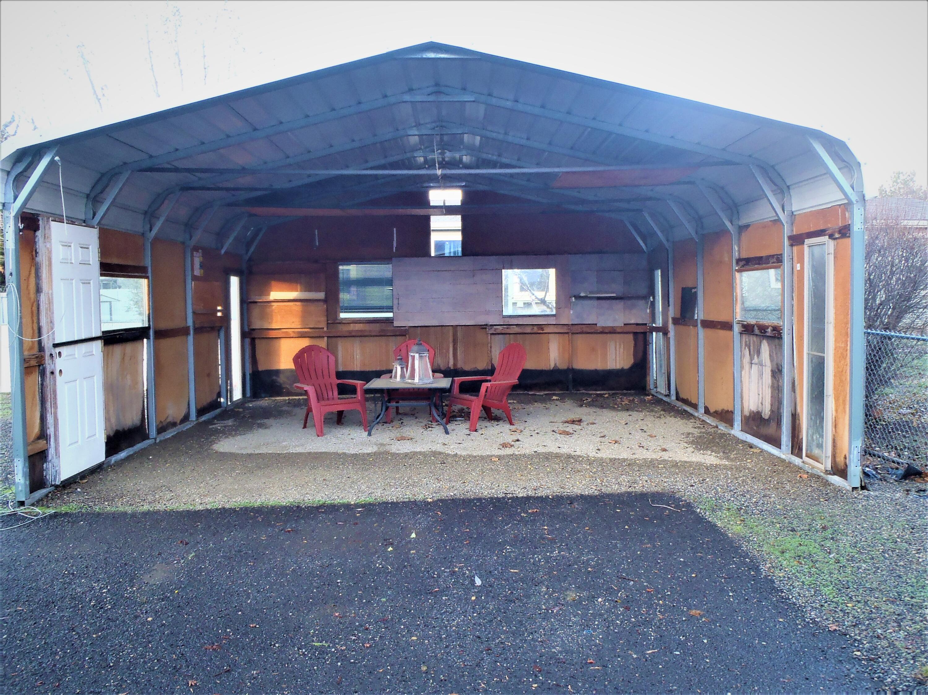 263 Berrydale Avenue