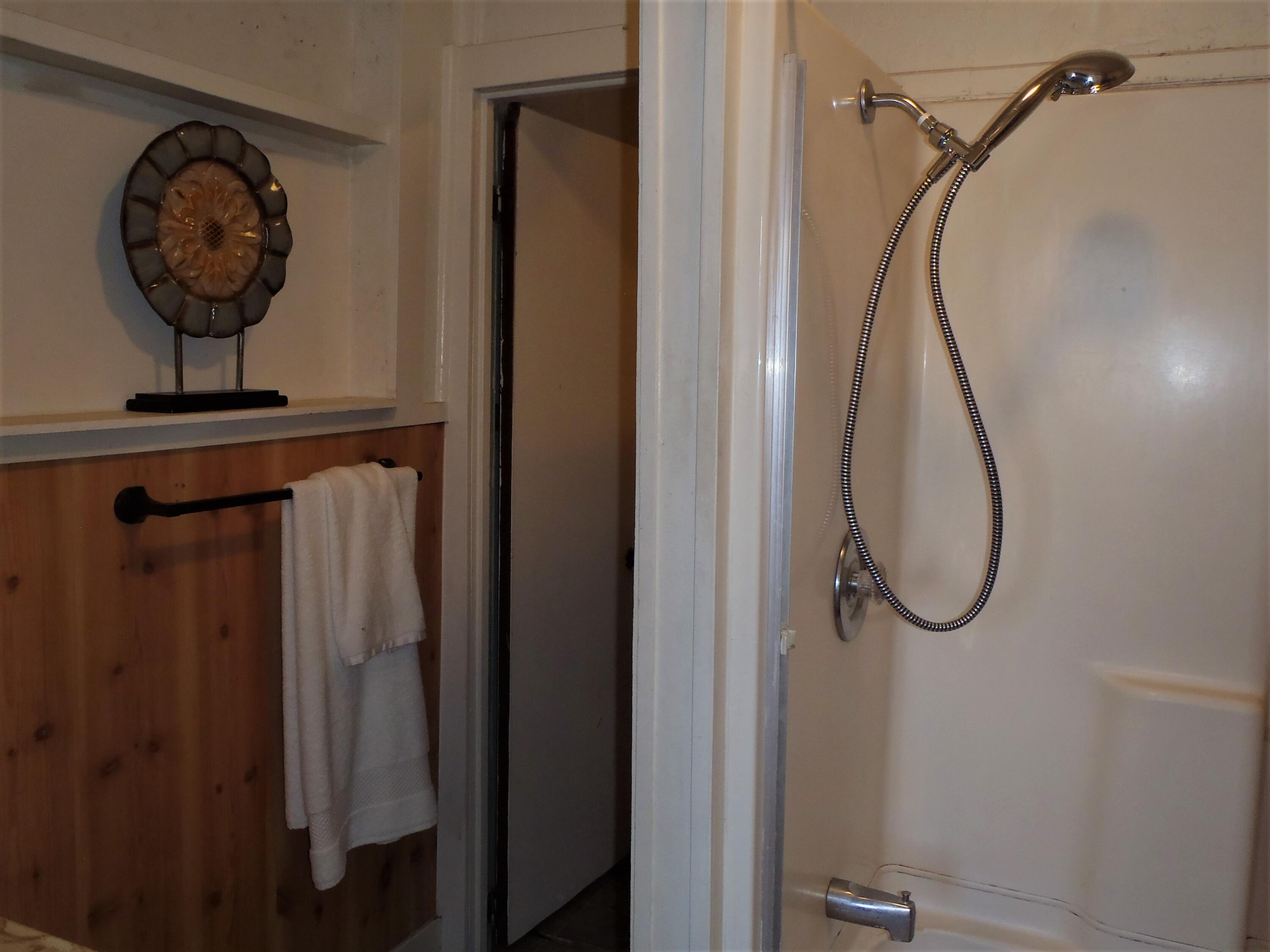 263 Berrydale Avenue